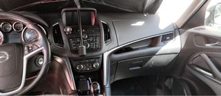 Opel Zafira Tourer 2012