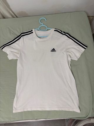 Camiseta Adidas Blanca con Rayas Negras