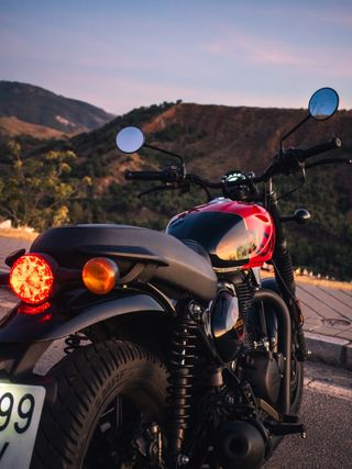 Royal Enfield Hunter 350