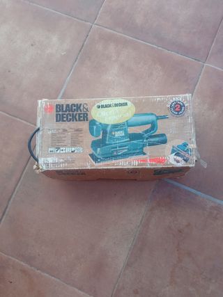 Lijadora Black&Decker 135W