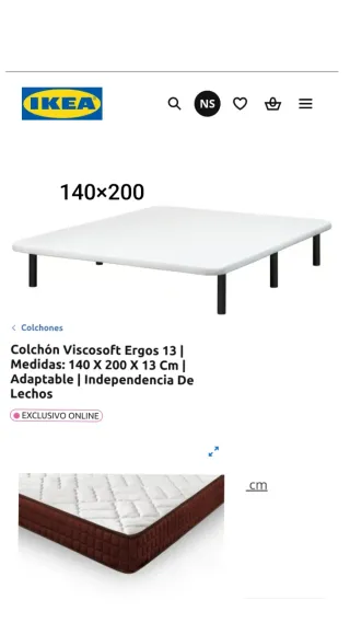 Colchón con una Base tapizada IKEA con patas 