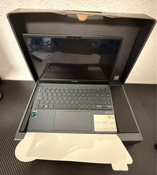 Asus Zenbook 13 IntelCore i7-1165G7 16GB RAM 512GB