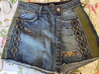 Short/Falda corta Desigual vaquera con detalles