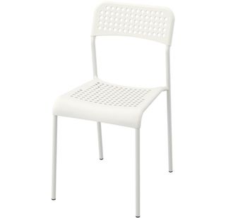 2 Sillas Ikea Plástico y Hierro Blancas