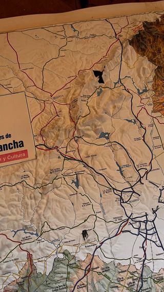 Mapa relieve Castilla la Mancha 1:400.000 IGN