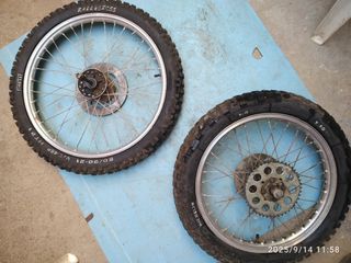 Ruedas Derbi Senda Pirelli Michelin