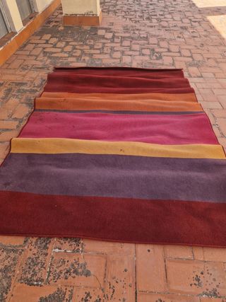 3 Alfombras  de salón beige y azul Marrón y burdeo