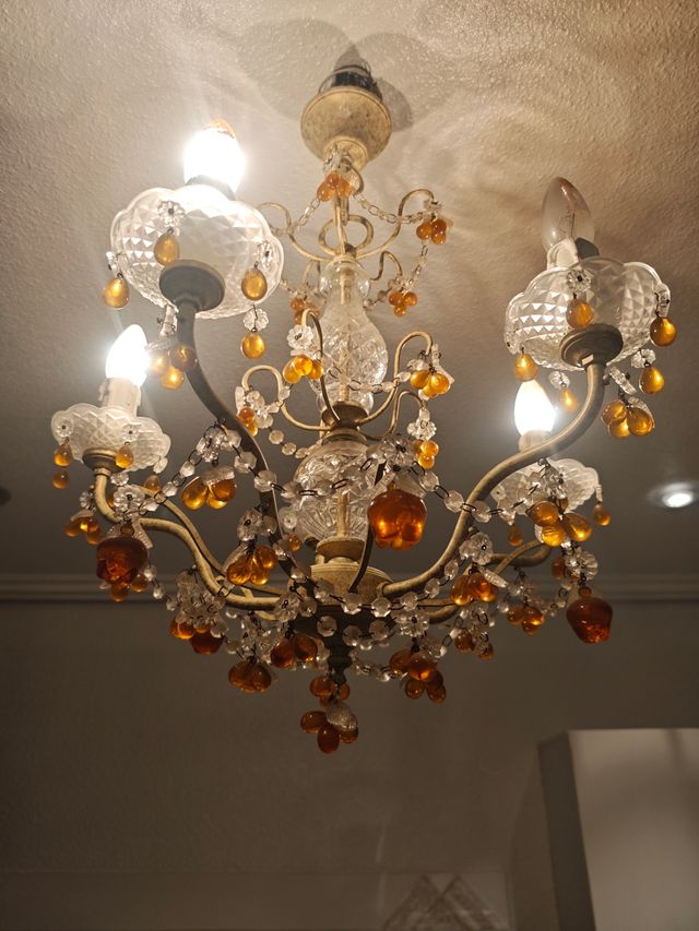 Lámpara colgante de cristal y metal