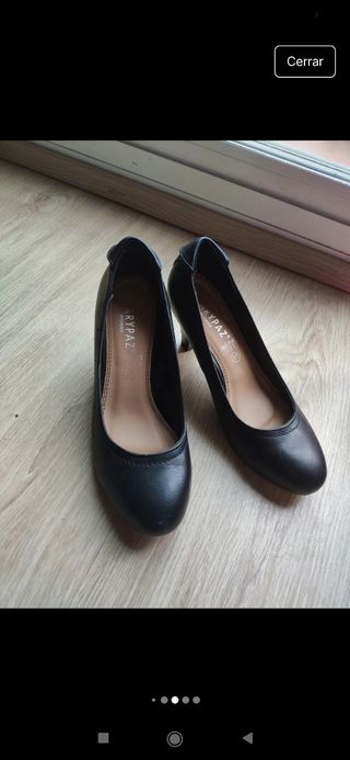 Zapatos de tacón negros