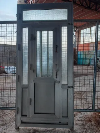 Puerta de exterior aluminio