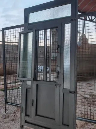 Puerta de exterior aluminio