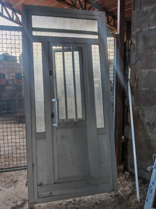 Puerta de exterior aluminio