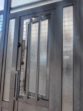 Puerta de exterior aluminio