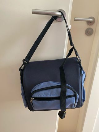 Trona plegable azul y negra