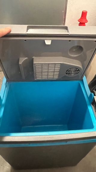 Nevera portátil de 12v y 220v