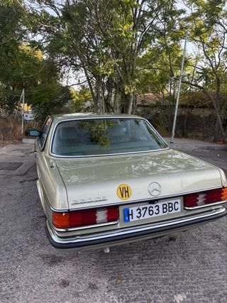 Mercedes-Benz 230 CE w123