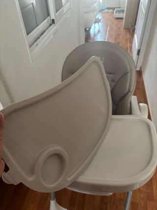 Trona bebé Nuna, buen estado