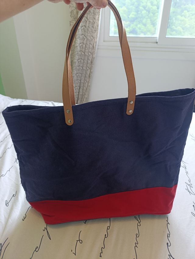 Bolsa de playa El Corte Inglés azul y roja