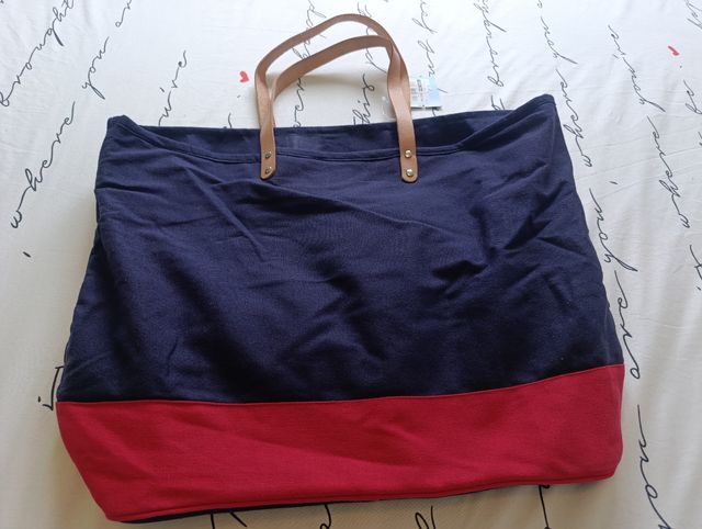 Bolsa de playa El Corte Inglés azul y roja