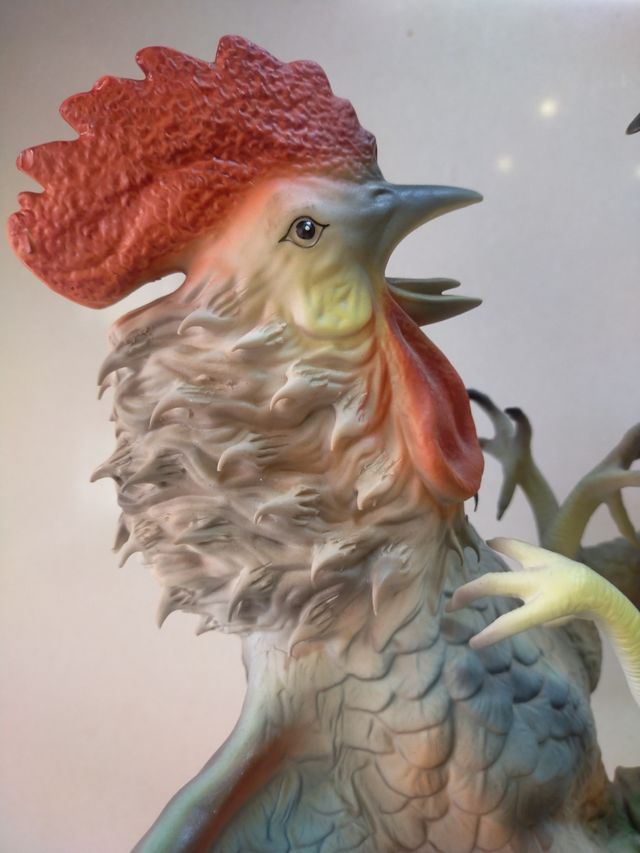 Figura de porcelana Gallos de Pelea