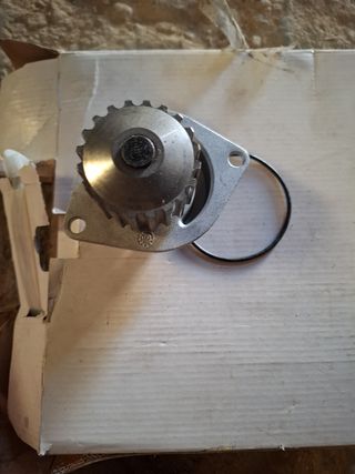 Bomba de agua Citroen AX, C15 Peugeot 106, 205, 30