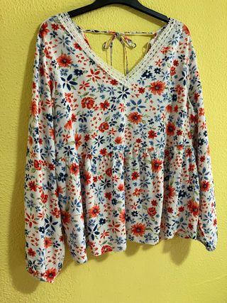 Blusa floral manga larga