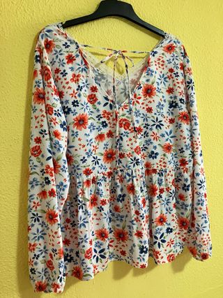 Blusa floral manga larga