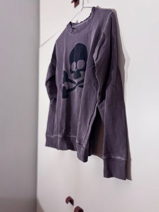 Sudadera Scalpers Morada Calavera
New Balance