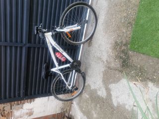 Bicicleta Btwin blanca