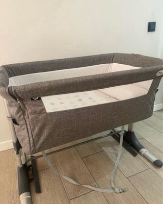 Cuna colecho gris con estrellas