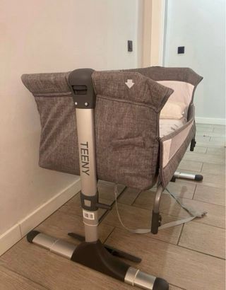 Cuna colecho gris con estrellas