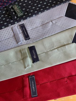 Lote de 6 Corbatas de Diseño