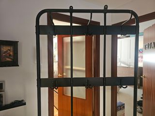 Mueble de entrada banco y perchero negro