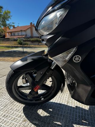 Yamaha XMax 250 - 2012