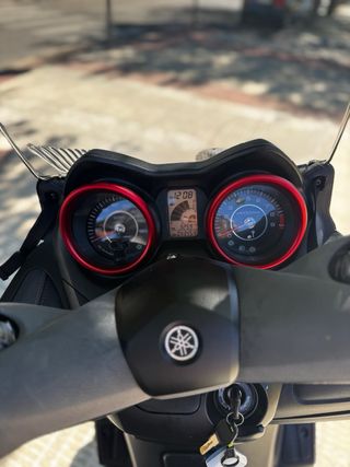 Yamaha XMax 250 - 2012