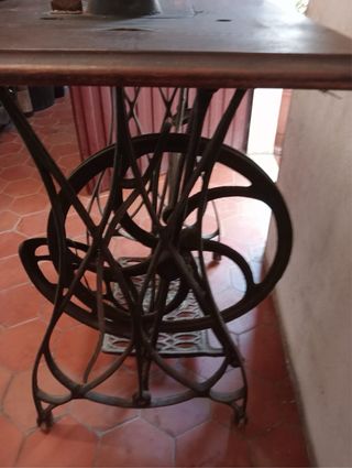 Máquina de coser Wertheim antigua