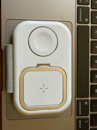 Cargador inalámbrico Apple