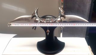 Pugnale Fang of baelin armi da Collezione con Base
