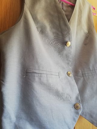 Chaleco de vestir gris