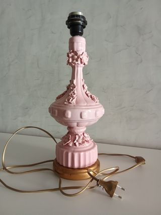 Lámpara de cerámica rosa y dorada