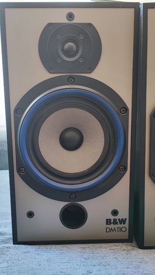 Altavoces B&W DM 110
