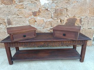 Banco de madera y 2 mesitas