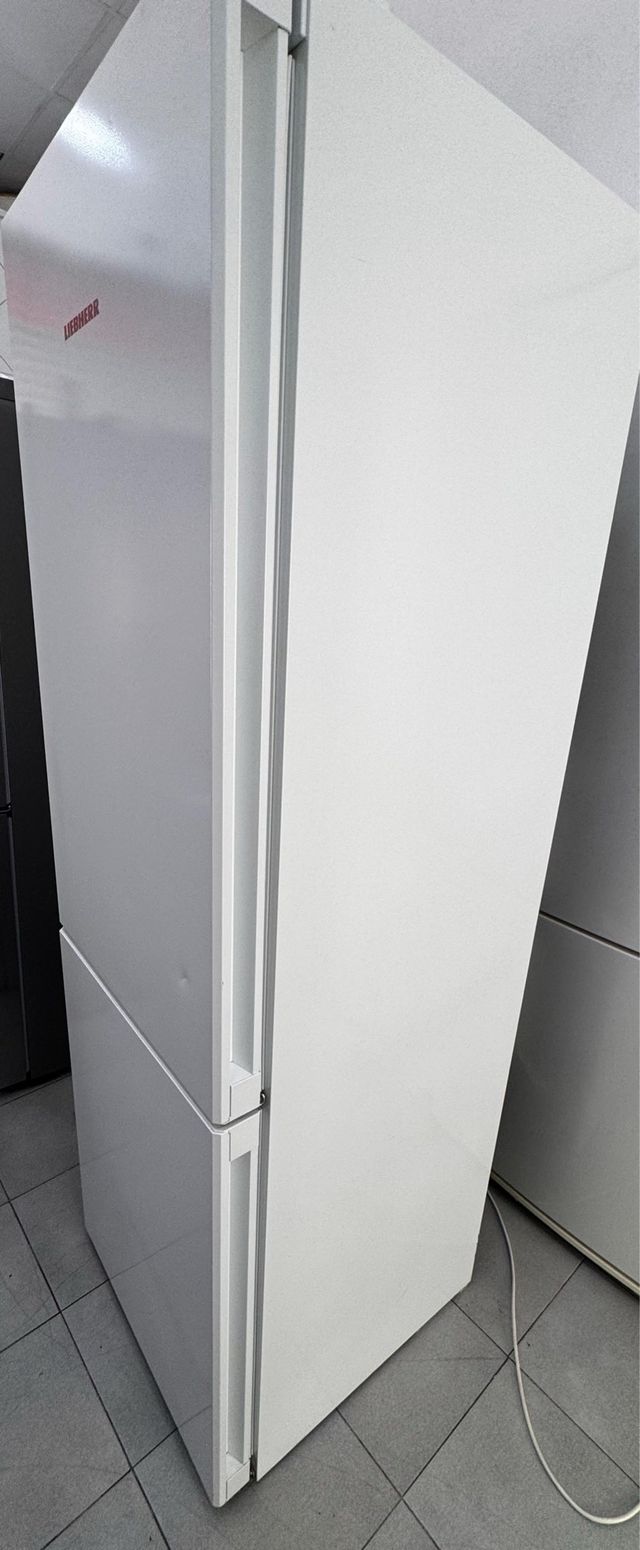 FRIGORÍFICO COMBI NO FROST MARCA LIEBHERR A++