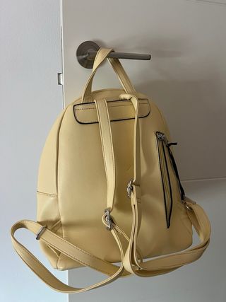 Bolso Mochila Valentina Amarillo