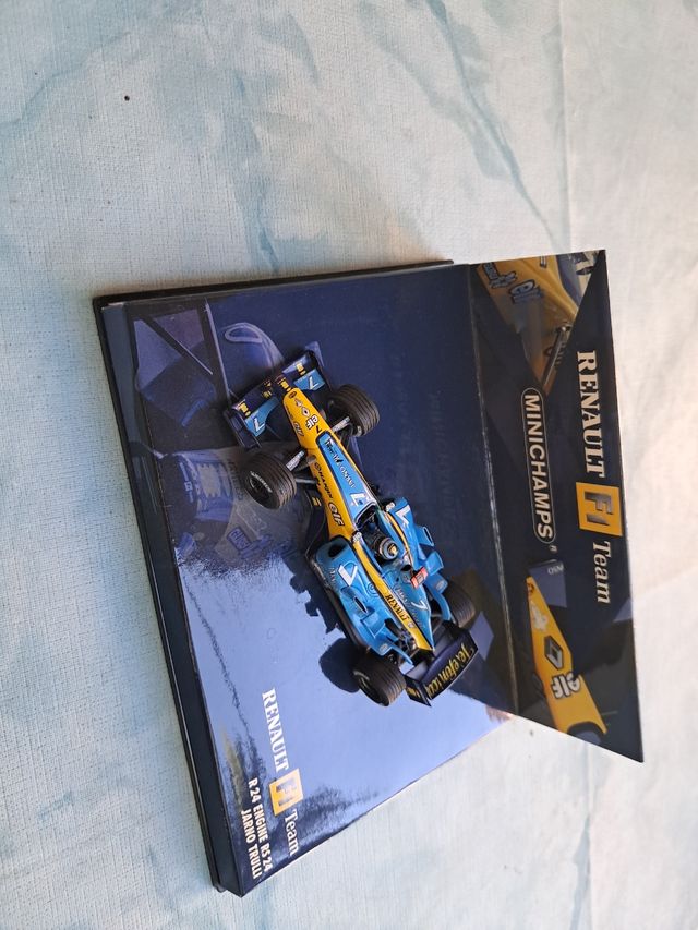 RENAULT F1 R24 JARNO TRULLI. MINICHAMPS. 1/43.