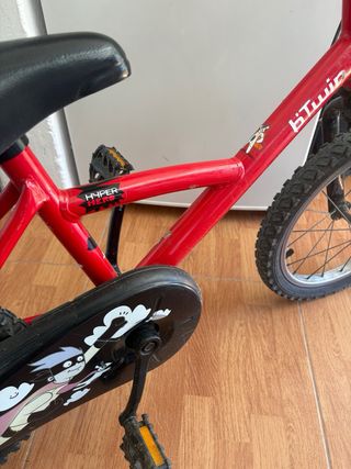 Bicicleta Infantil 16” Btwin Hyper Hero Roja