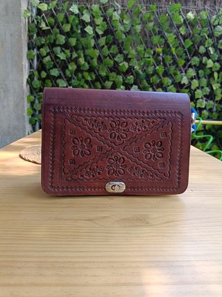 Bolso de cuero labrado nuevo