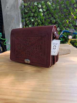 Bolso de cuero labrado nuevo