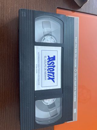 VHS Asterix: El Golpe de Menhir (Español)