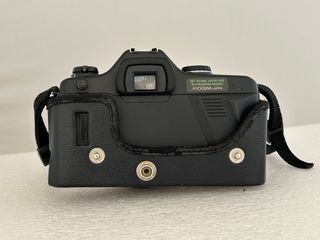 Cámara Yashica 108 Multiprogram + Objetivo